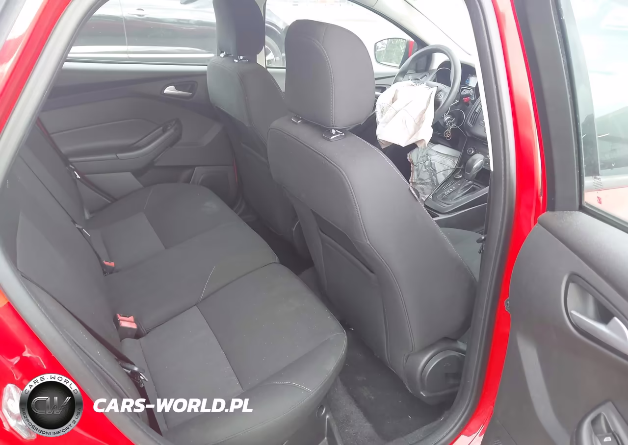 2017 Ford Focus Se VIN:1FADP3K23HL286343 - 8