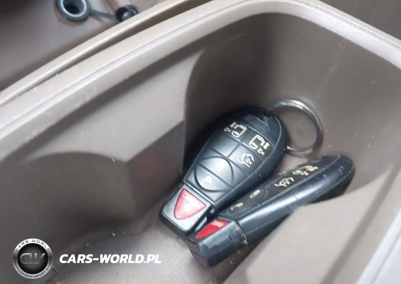 2012 Volkswagen Routan Se VIN:2C4RVABG7CR393790 - 11