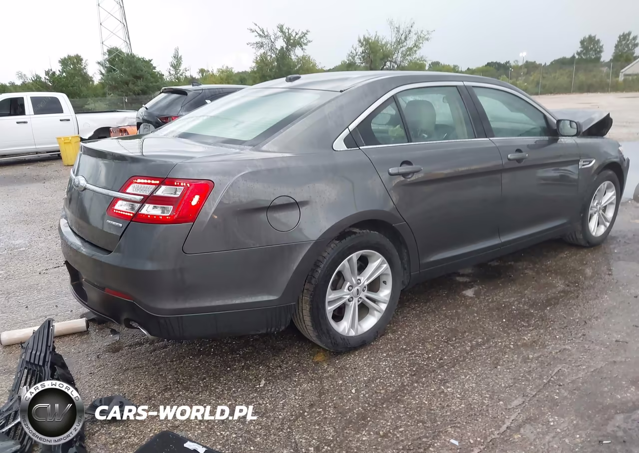 2018 Ford Taurus Se VIN:1FAHP2D80JG103394 - 4