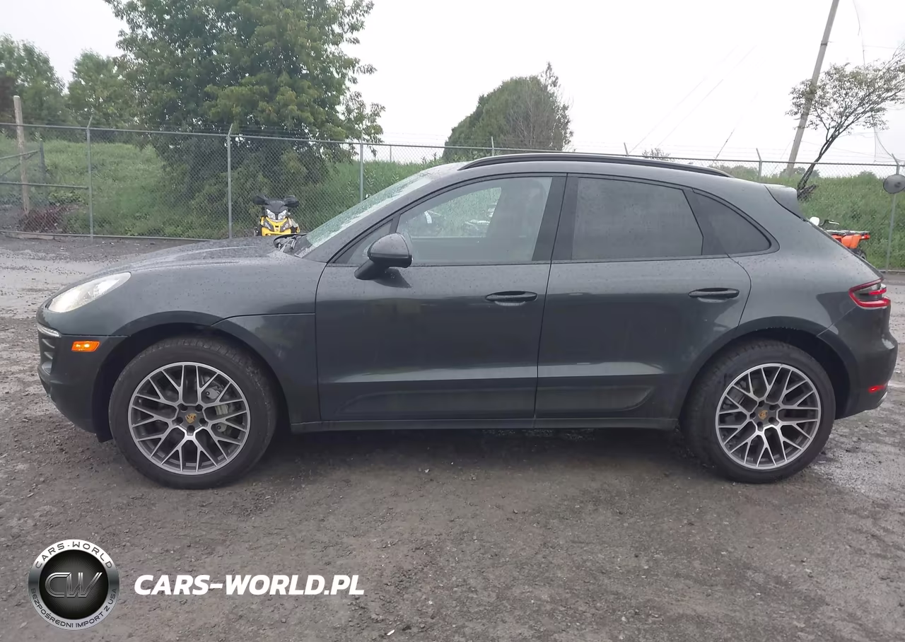 2017 Porsche Macan S VIN:WP1AB2A56HLB11794 - 14