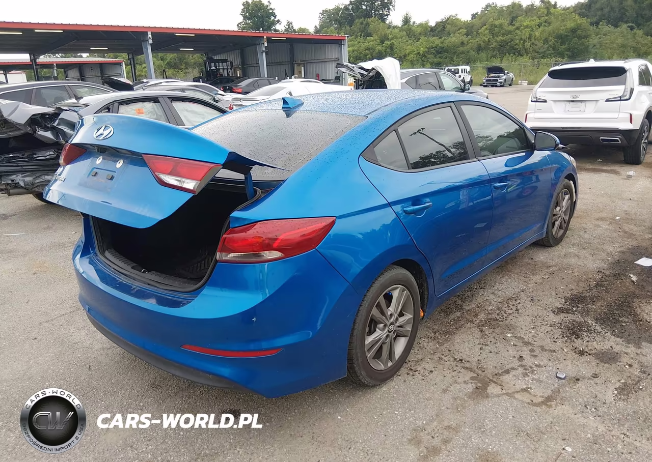 2018 Hyundai Elantra Sel VIN:5NPD84LF4JH355887 - 4