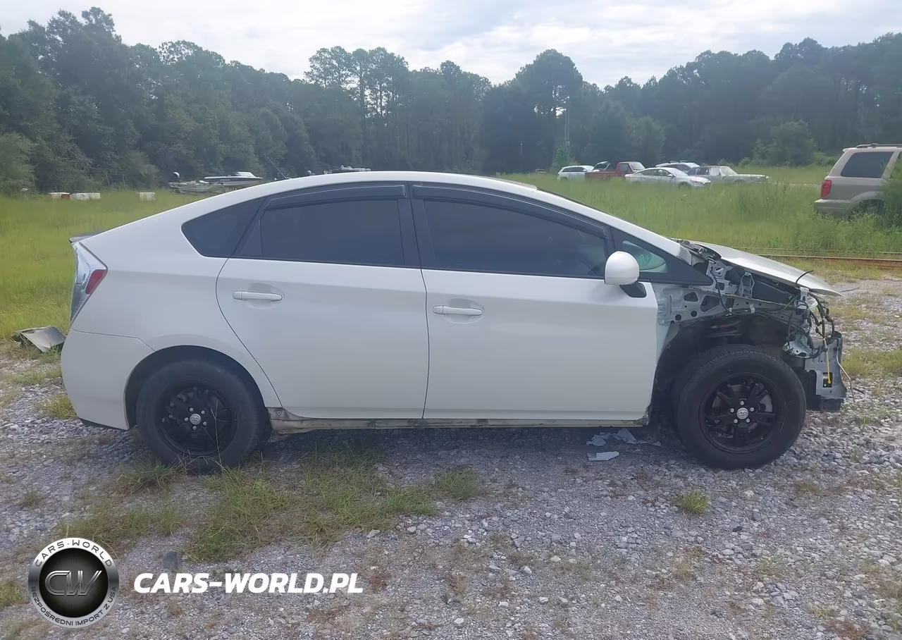 2013 Toyota Prius Two VIN:JTDKN3DU7D1681993 - 14