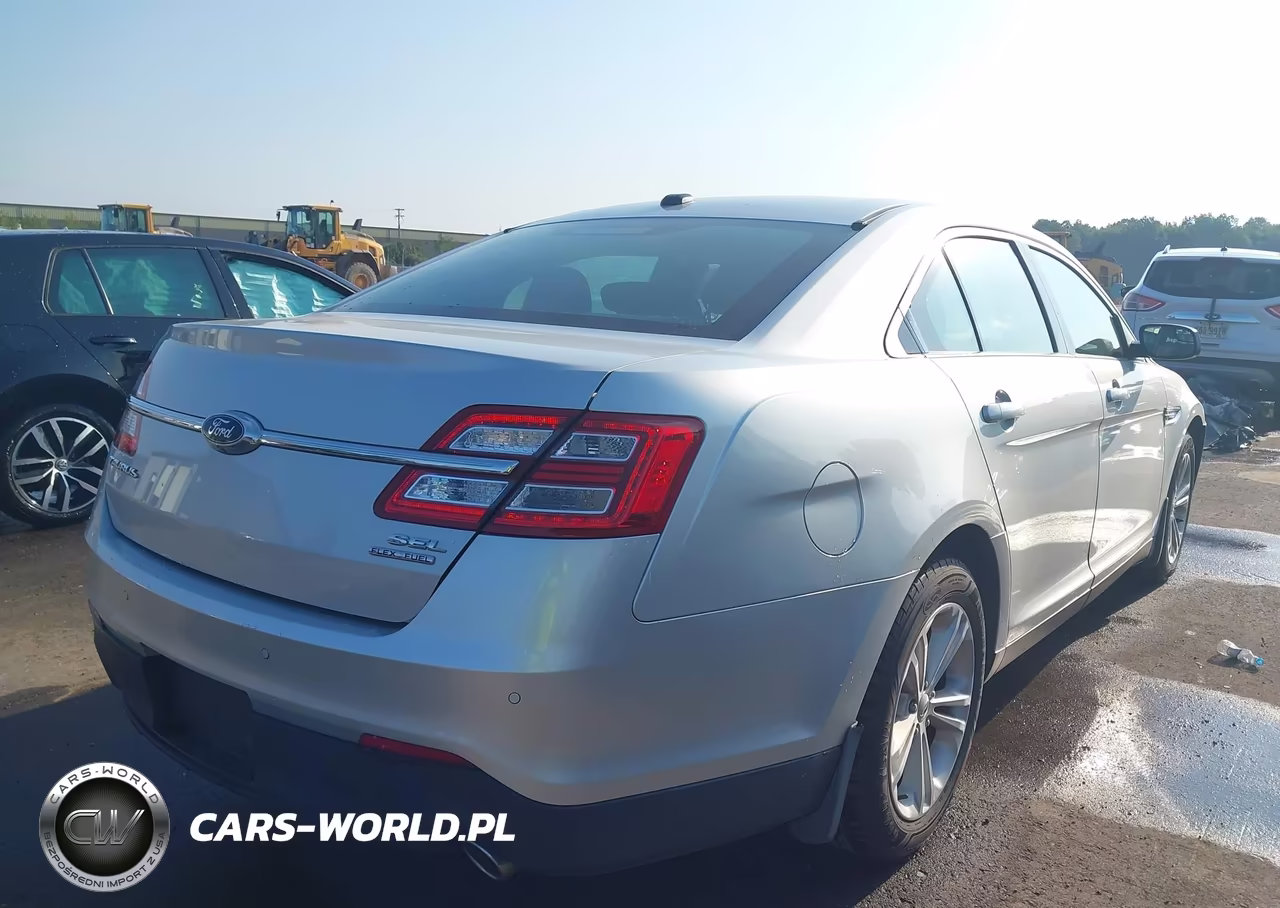 2017 Ford Taurus Sel VIN:1FAHP2E88HG106262 - 4