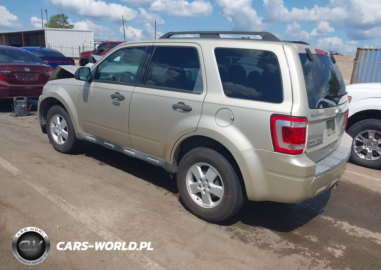 2012 Ford Escape Xlt VIN:1FMCU0DG4CKA59212 - 3