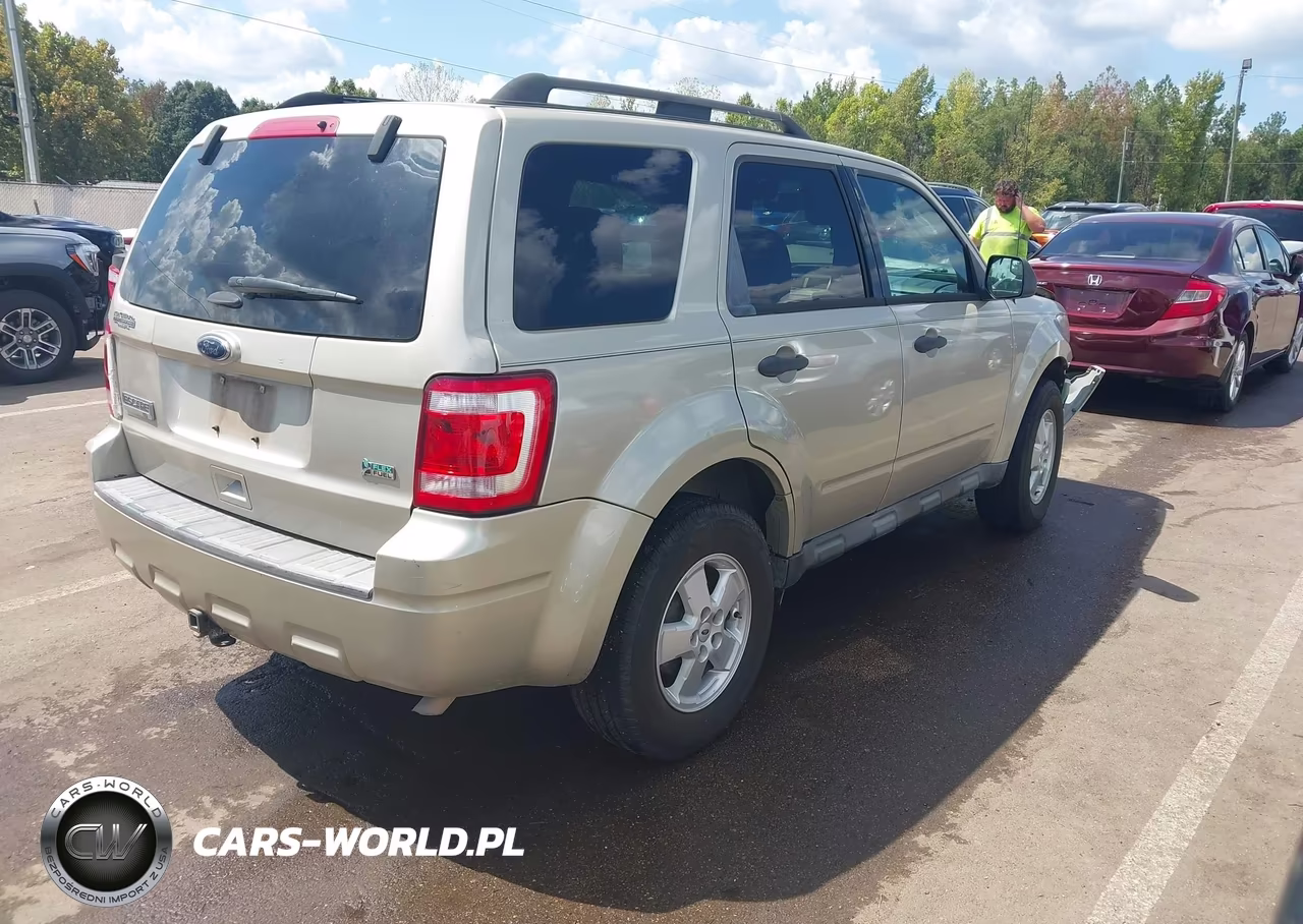 2012 Ford Escape Xlt VIN:1FMCU0DG4CKA59212 - 4