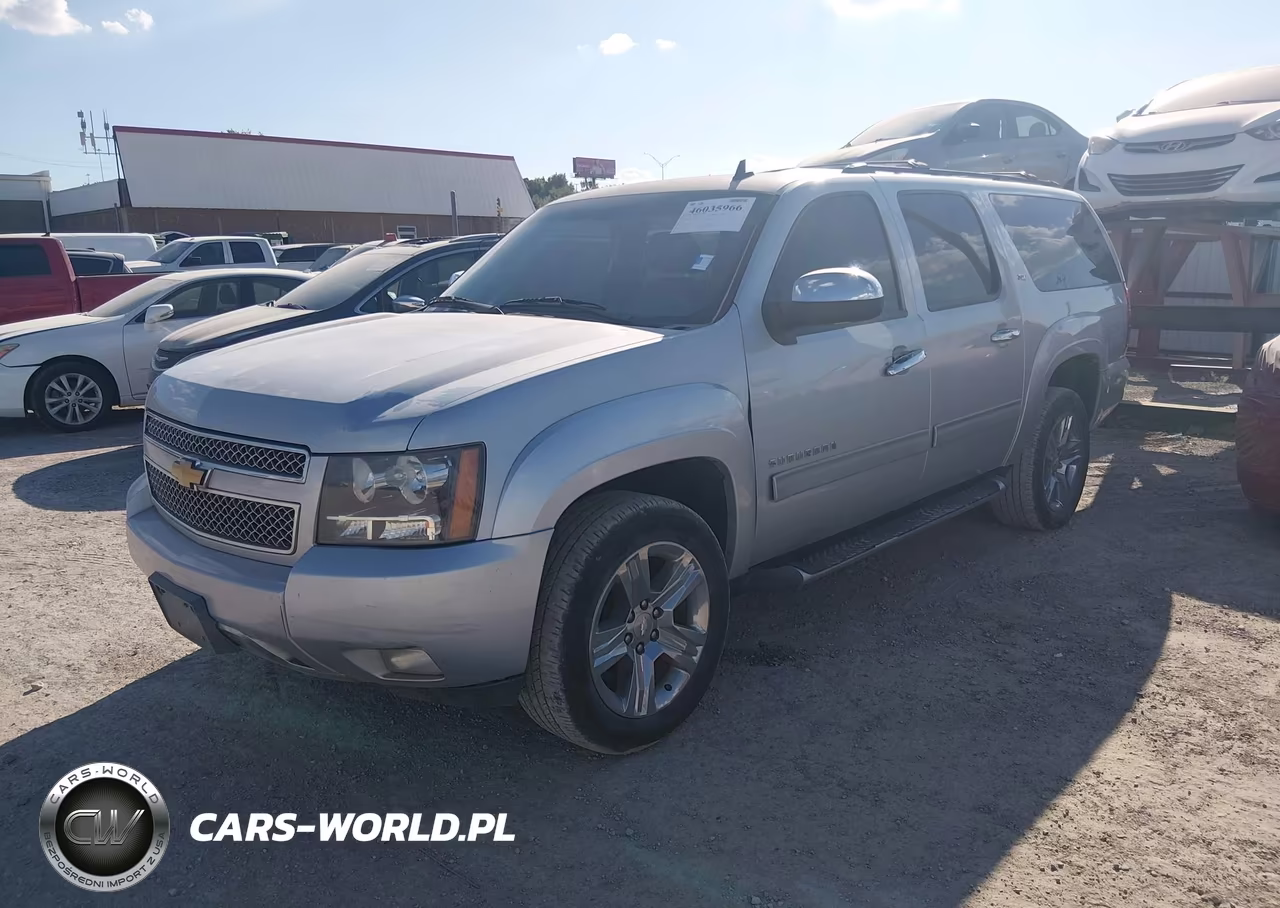 2013 Chevrolet Suburban 1500 Lt VIN:1GNSKJE72DR330942 - 2