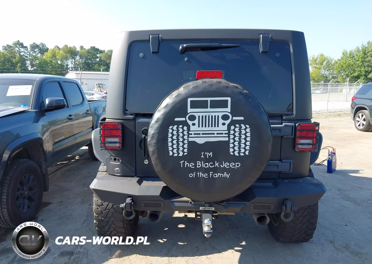 2012 Jeep Wrangler Unlimited Sahara VIN:1C4BJWEG8CL169393 - 16