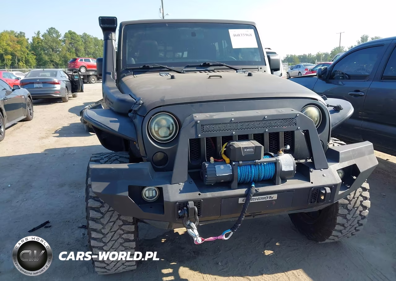 2012 Jeep Wrangler Unlimited Sahara VIN:1C4BJWEG8CL169393 - 6