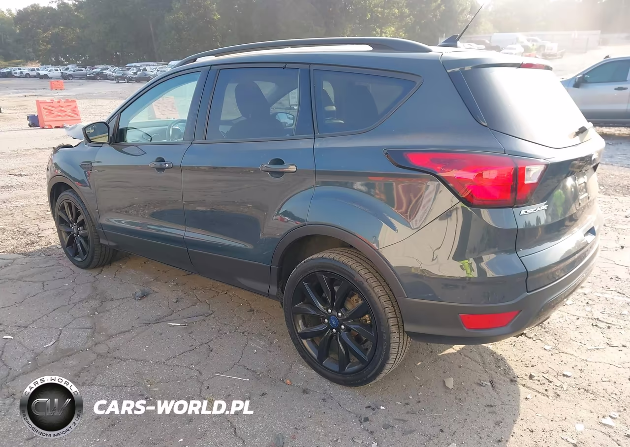 2019 Ford Escape Se VIN:1FMCU9GD4KUB09616 - 3