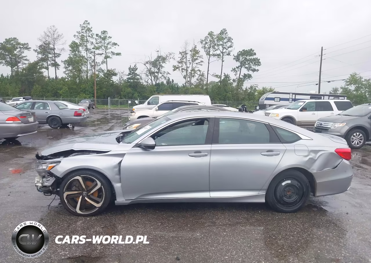 2018 Honda Accord Sport VIN:1HGCV1F30JA223559 - 14