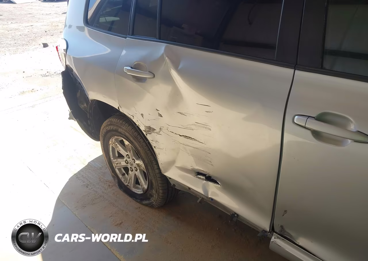 2010 Toyota Highlander Base V6 VIN:5TDZK3EH4AS019974 - 18