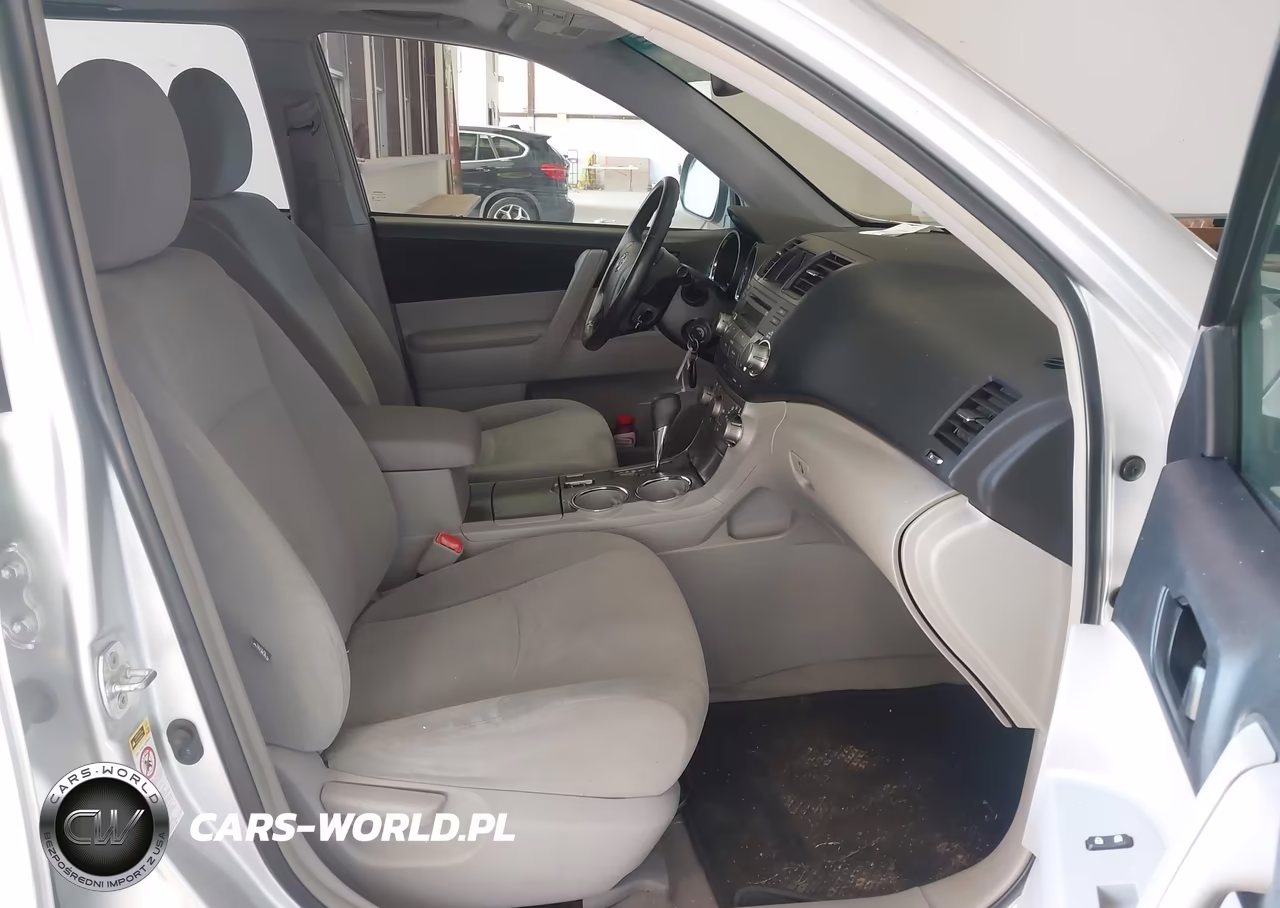 2010 Toyota Highlander Base V6 VIN:5TDZK3EH4AS019974 - 5