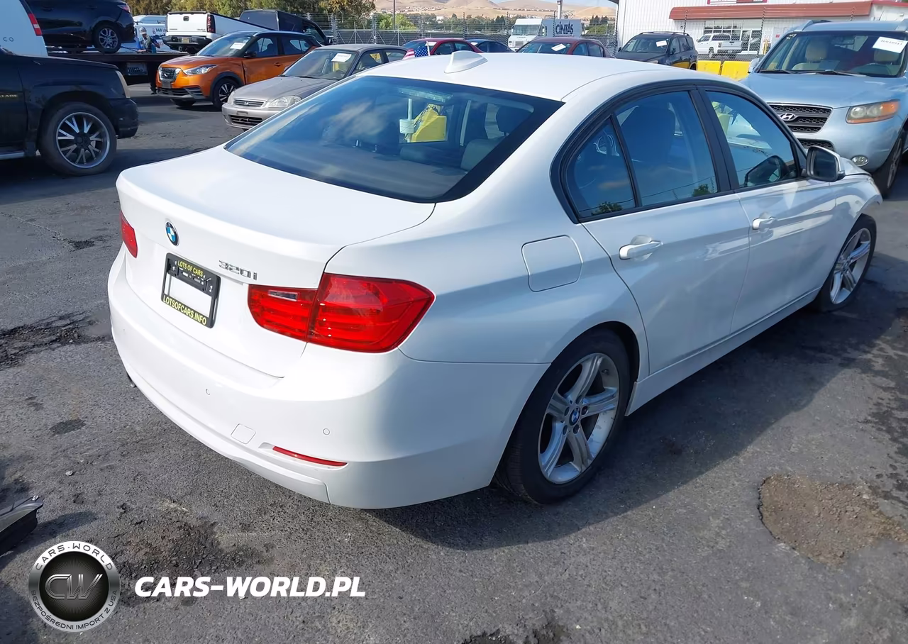 2015 BMW 320I VIN:WBA3B1C52FP681182 - 4