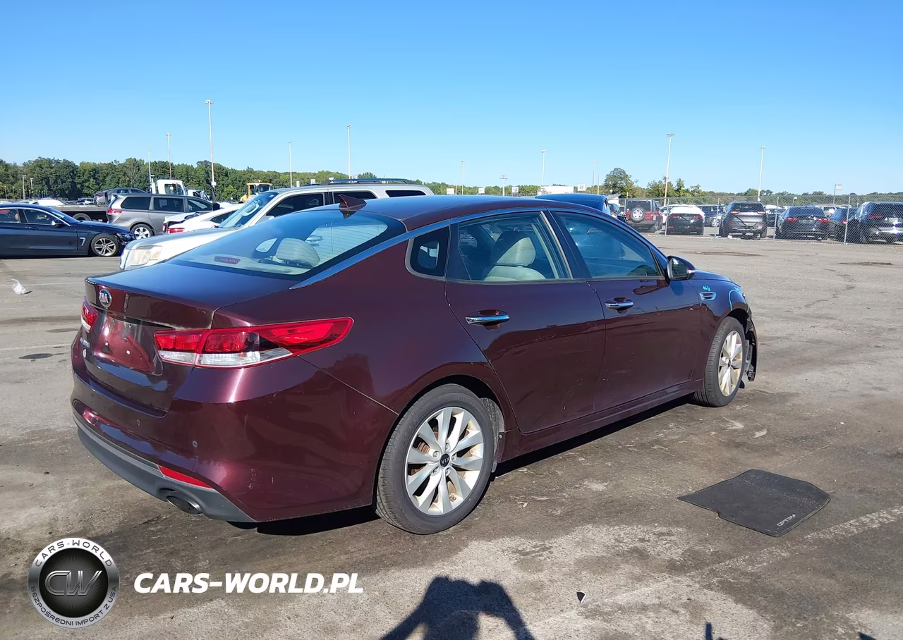 2018 Kia Optima Lx VIN:5XXGT4L35JG259117 - 4