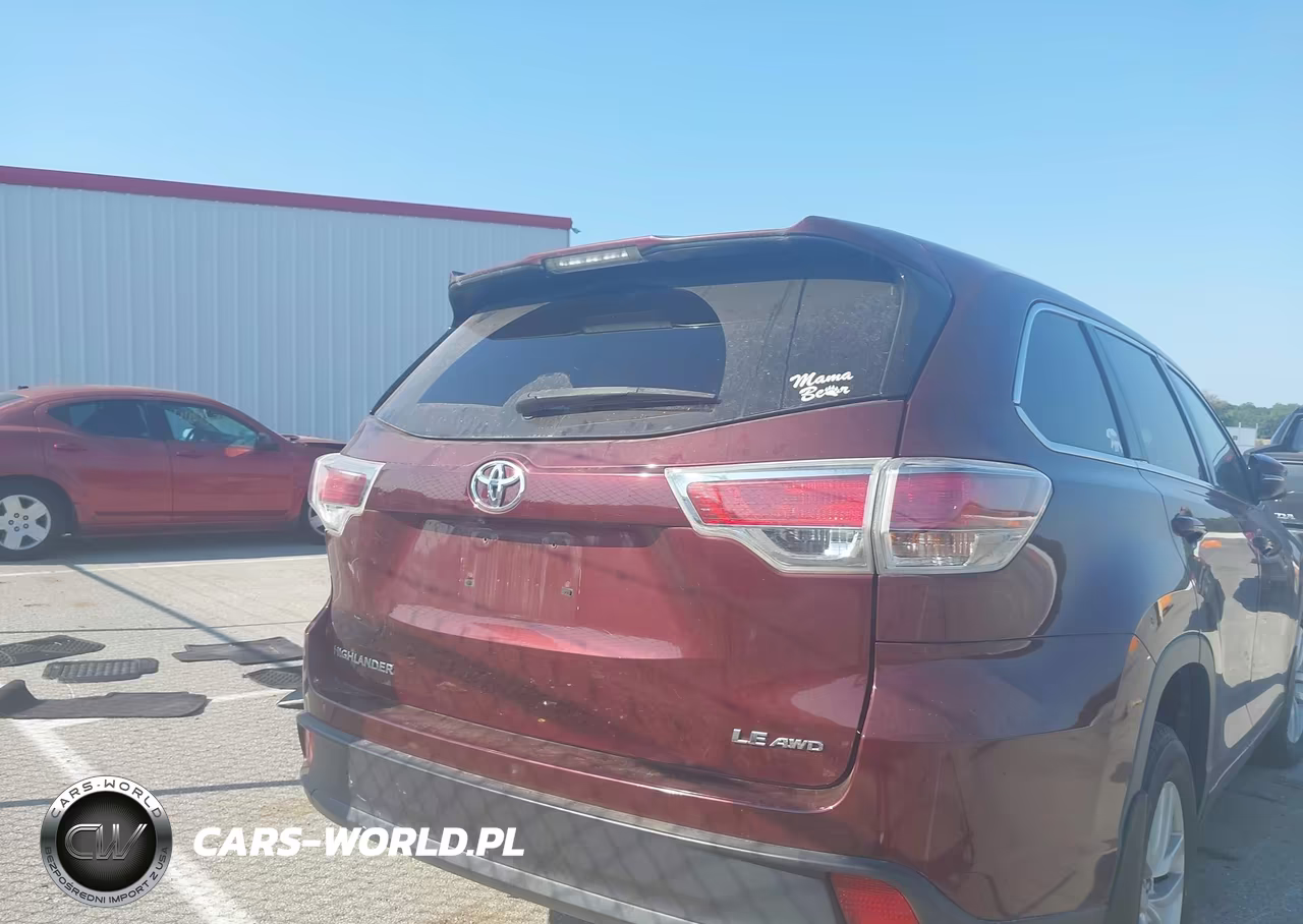 2015 Toyota Highlander Le V6 VIN:5TDBKRFH9FS155270 - 17