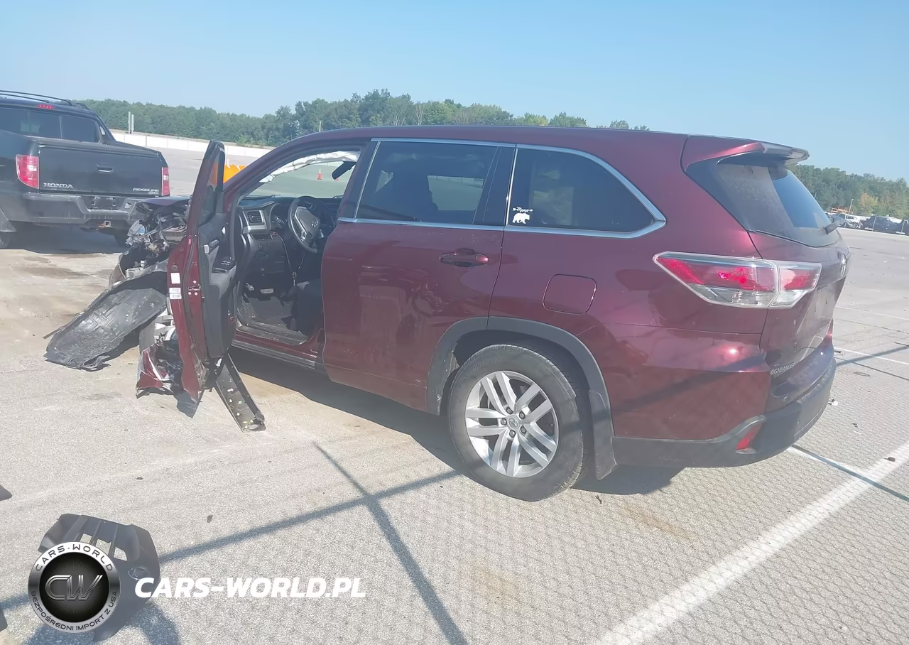 2015 Toyota Highlander Le V6 VIN:5TDBKRFH9FS155270 - 3
