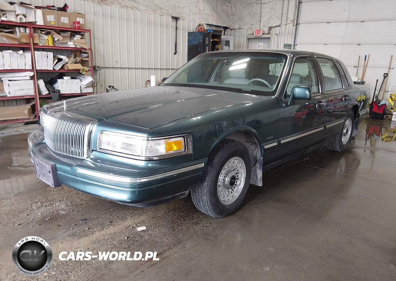 1996 Lincoln Town Car Executive VIN:1LNLM81W9TY722216 - 2