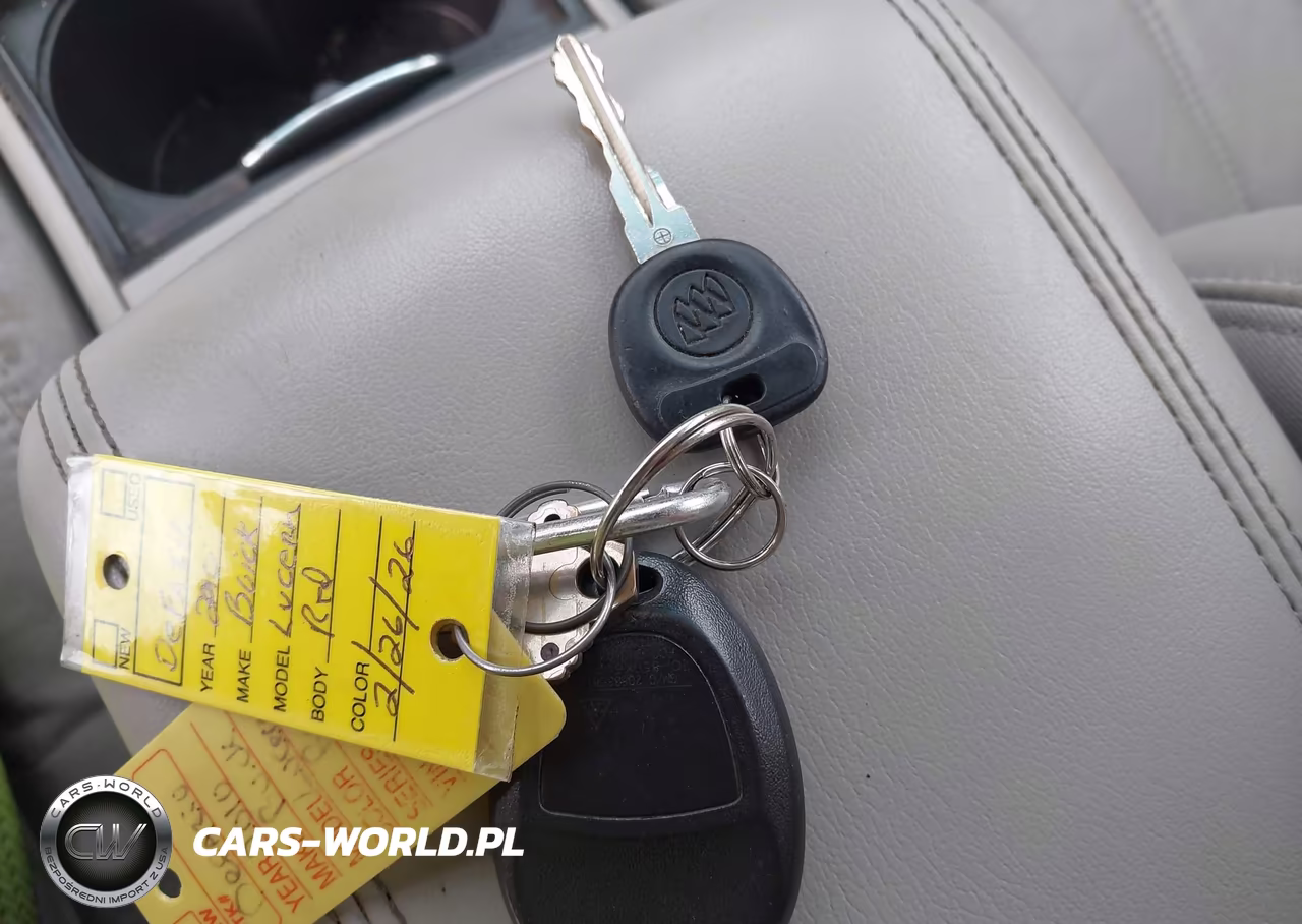 2010 Buick Lucerne Cxl VIN:1G4HC5E12AU128917 - 11