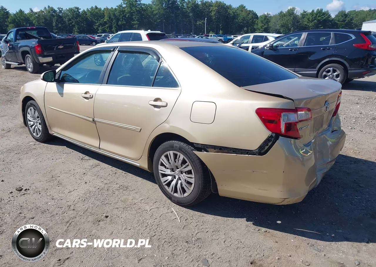2012 Toyota Camry Le VIN:4T1BF1FK8CU006465 - 3