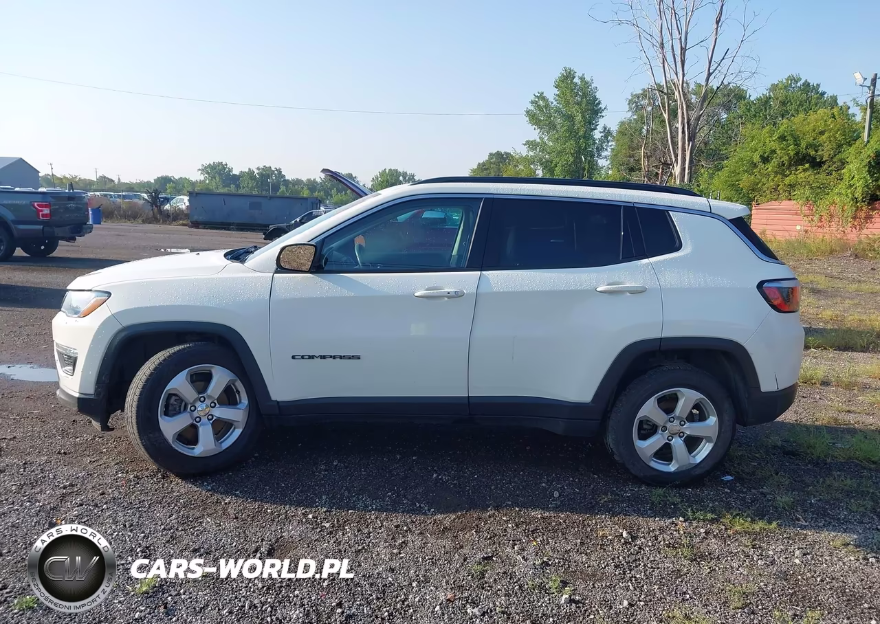 2020 Jeep Compass Latitude 4X4 VIN:3C4NJDBB9LT166999 - 14