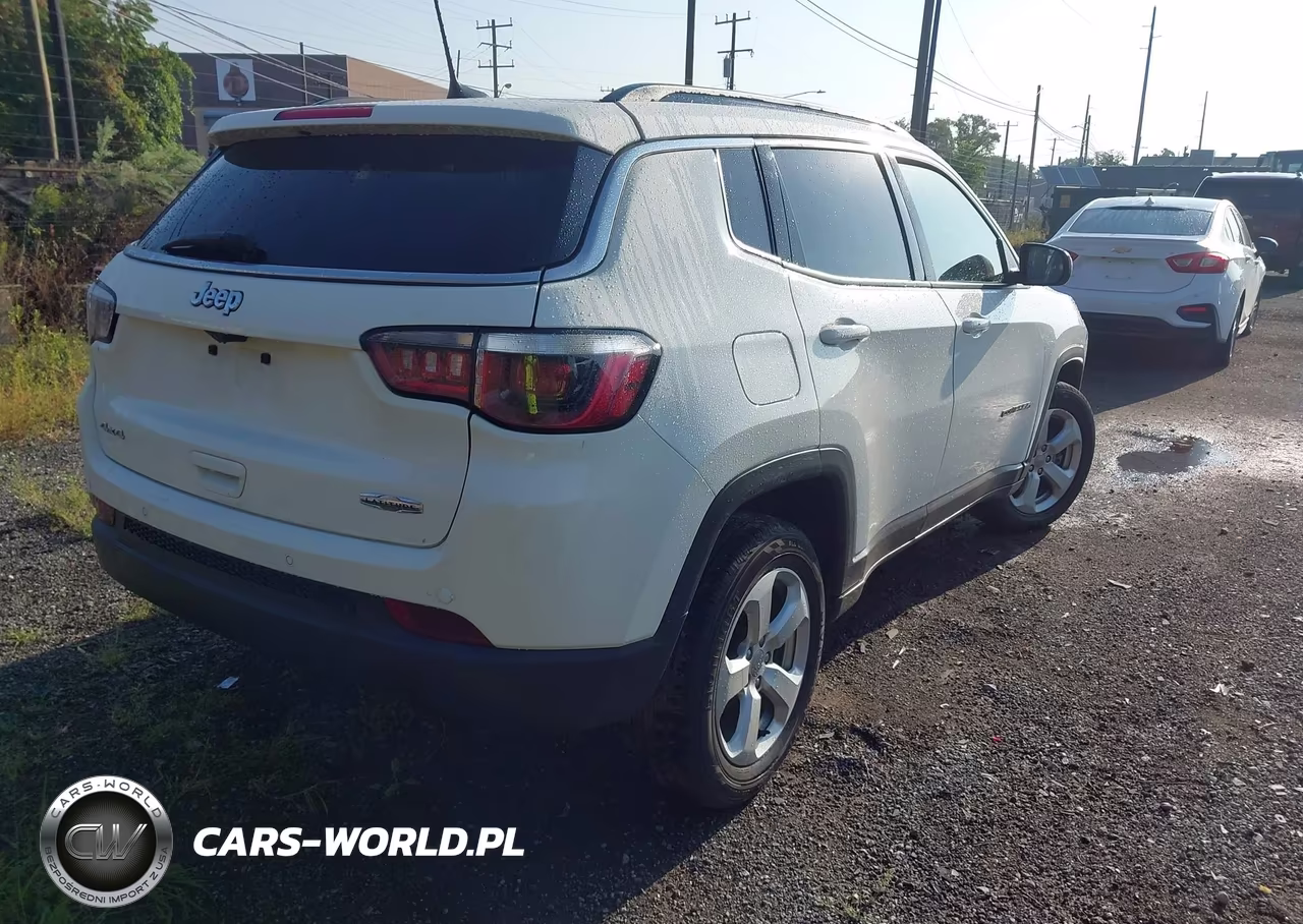 2020 Jeep Compass Latitude 4X4 VIN:3C4NJDBB9LT166999 - 4