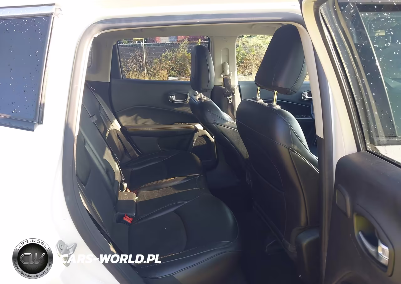 2020 Jeep Compass Latitude 4X4 VIN:3C4NJDBB9LT166999 - 8
