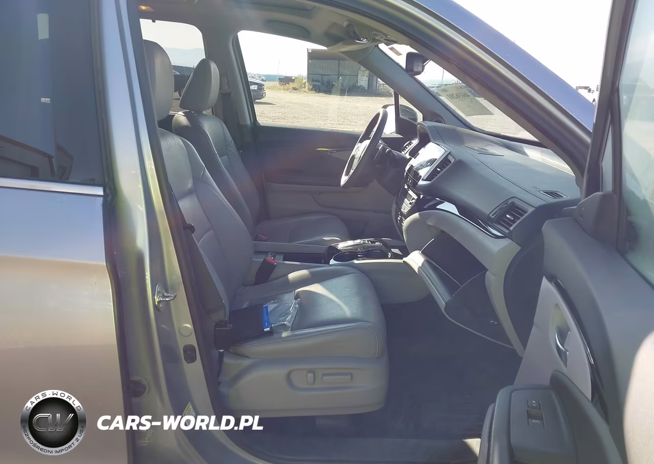 2016 Honda Pilot Elite VIN:5FNYF6H03GB040058 - 5