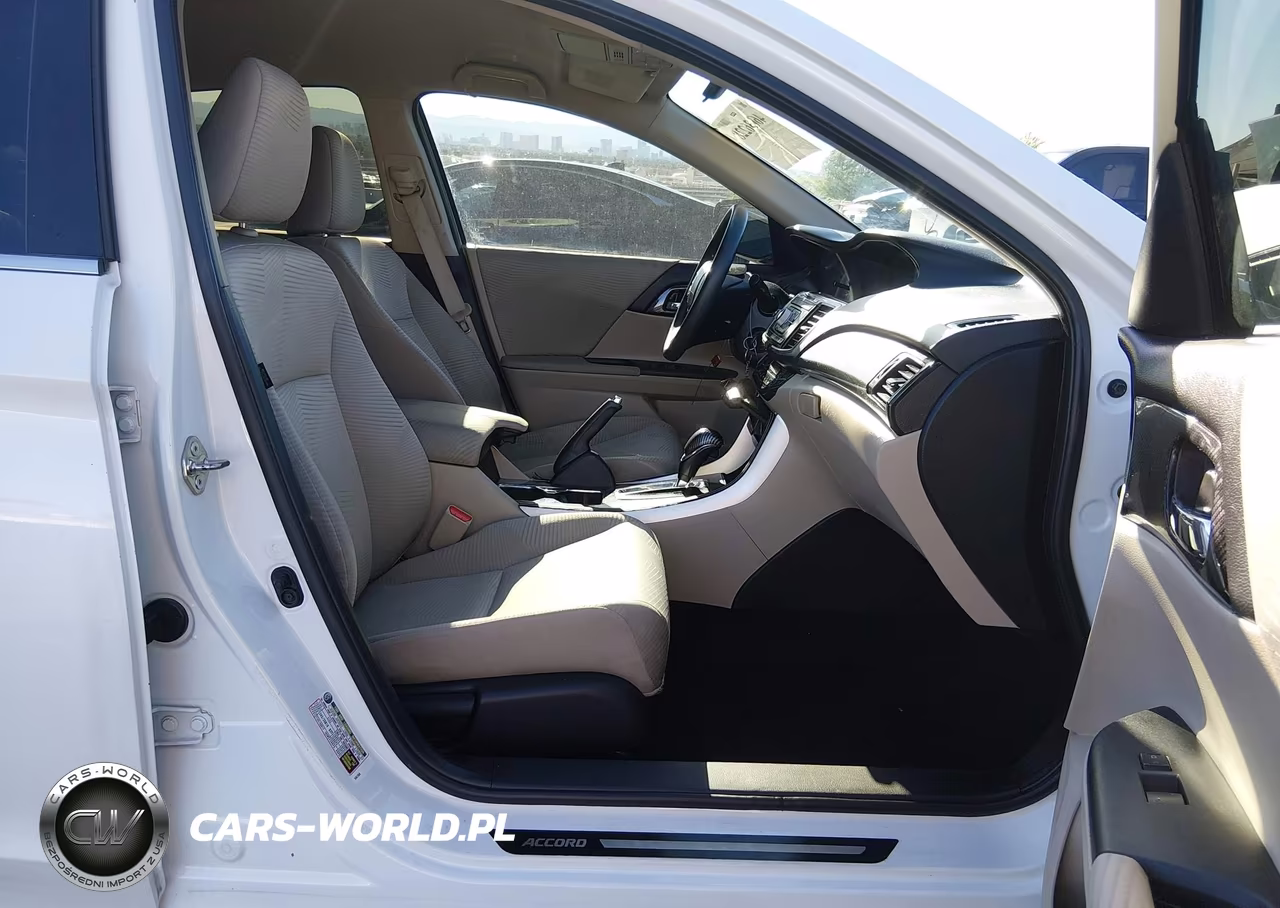 2017 Honda Accord Lx VIN:1HGCR2F3XHA221340 - 5