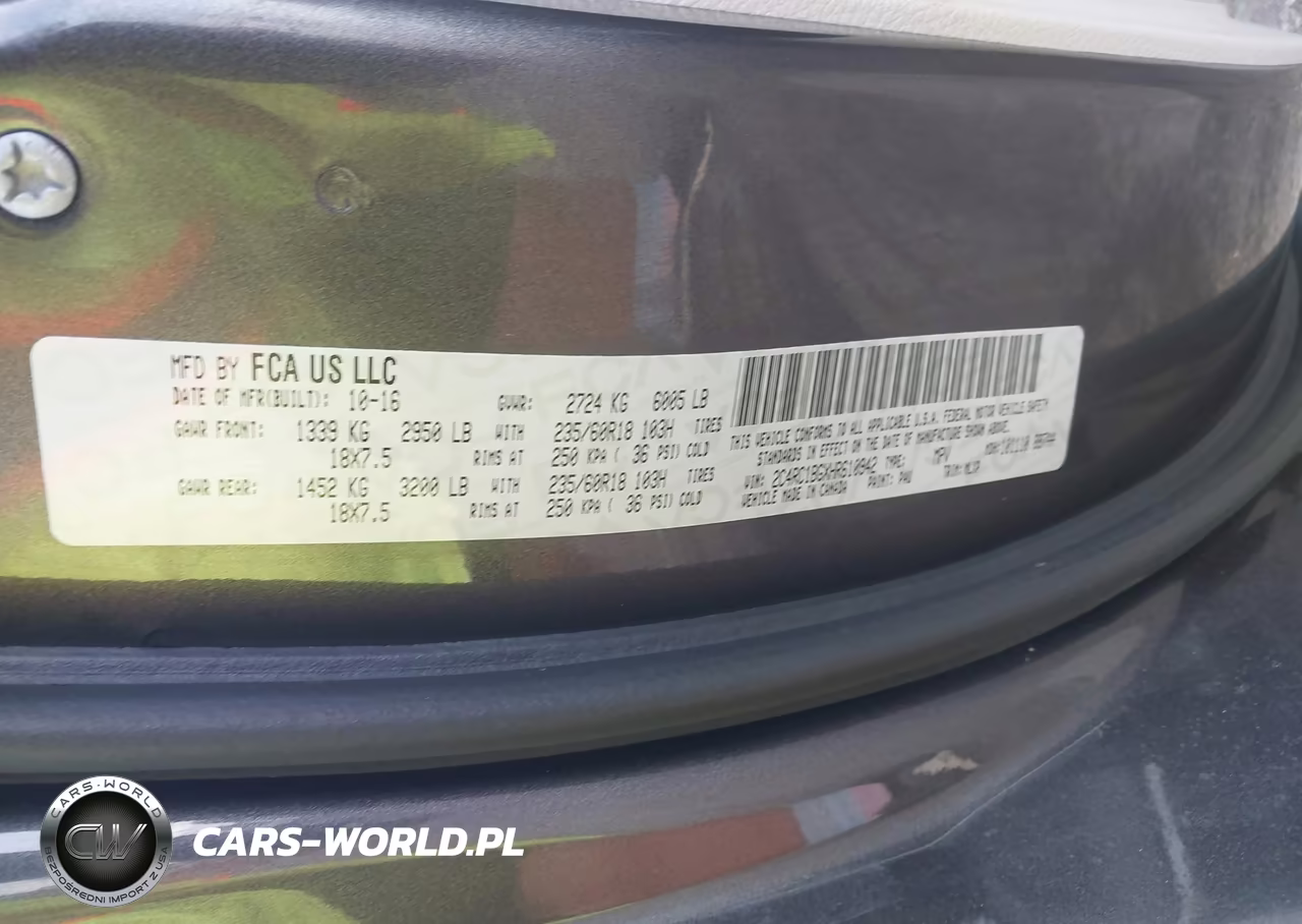 2017 Chrysler Pacifica Touring-L VIN:2C4RC1BGXHR610942 - 9