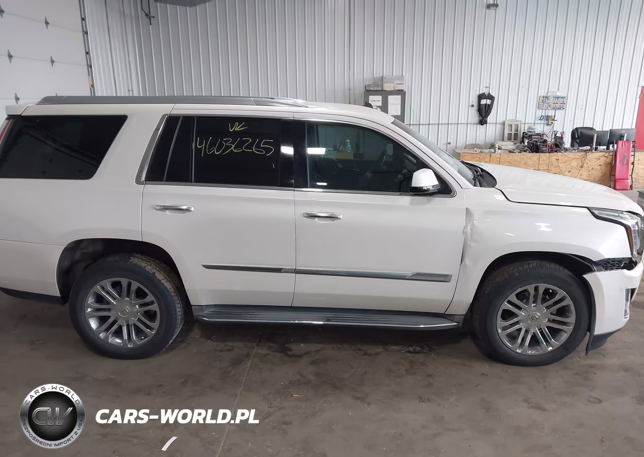 2015 Cadillac Escalade Standard VIN:1GYS4AKJ3FR128868 - 13