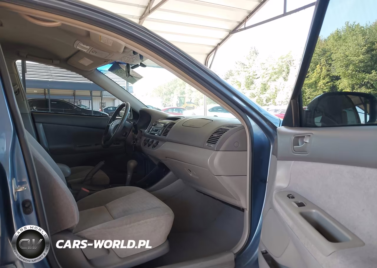 2002 Toyota Camry Le VIN:4T1BE32K72U634343 - 5