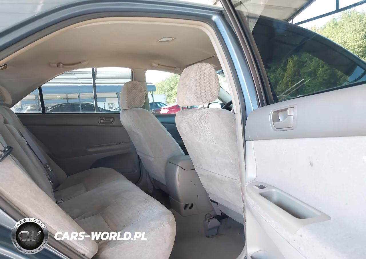 2002 Toyota Camry Le VIN:4T1BE32K72U634343 - 7