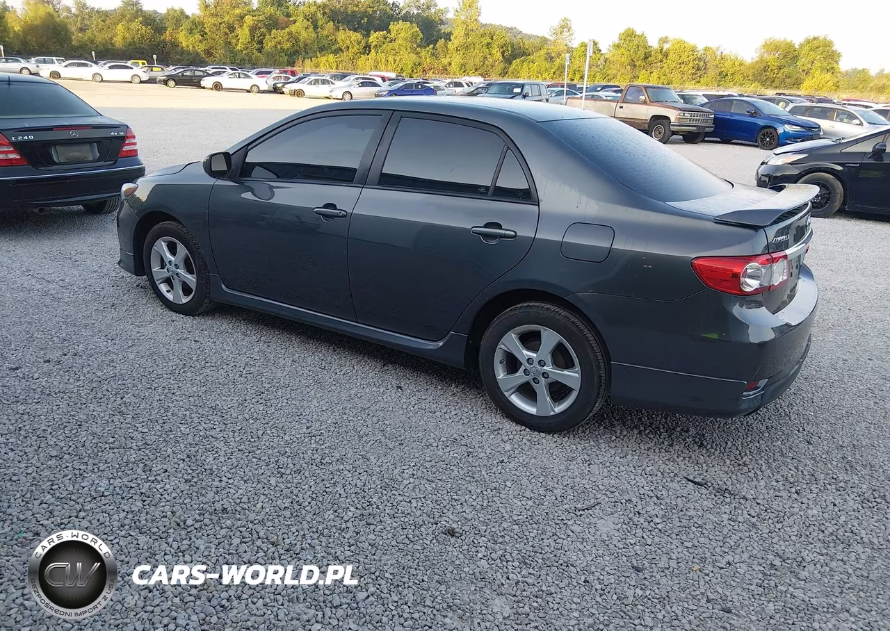 2012 Toyota Corolla S VIN:2T1BU4EE9CC871322 - 3