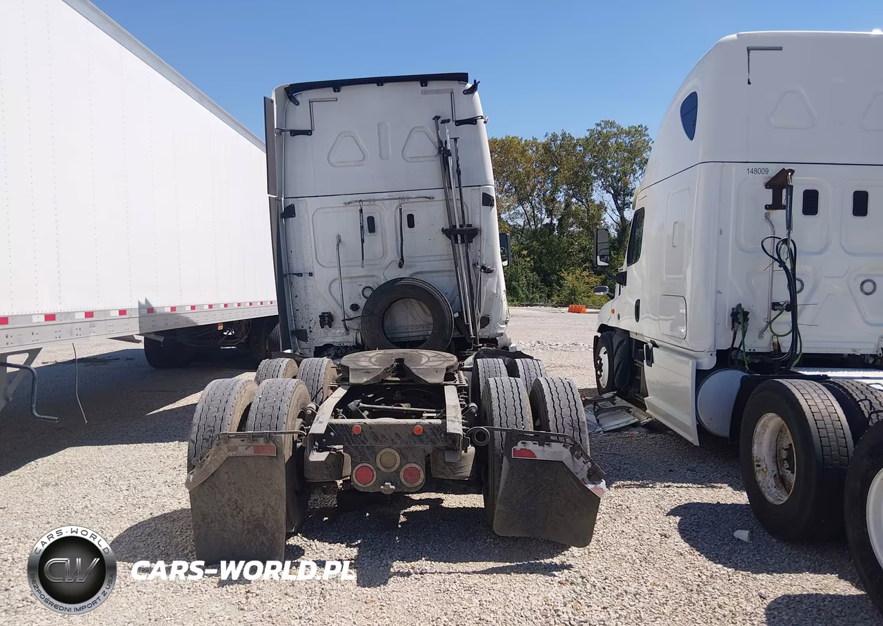 2018 Freightliner Cascadia 125 VIN:3AKJGLDR7JDJU6813 - 14