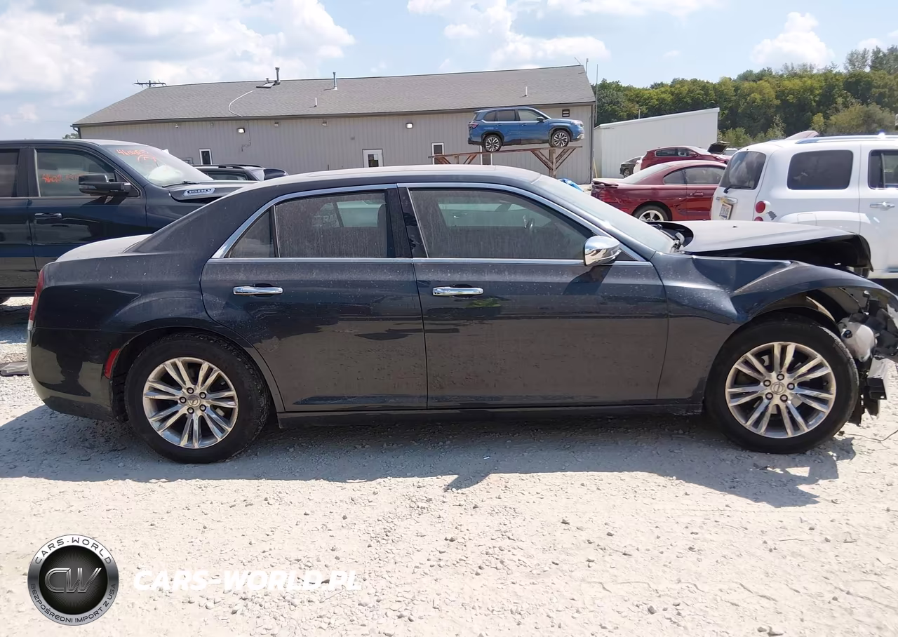 2016 Chrysler 300C VIN:2C3CCAEG5GH190131 - 13