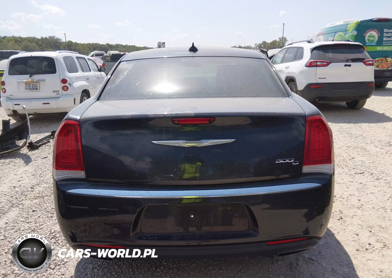 2016 Chrysler 300C VIN:2C3CCAEG5GH190131 - 16