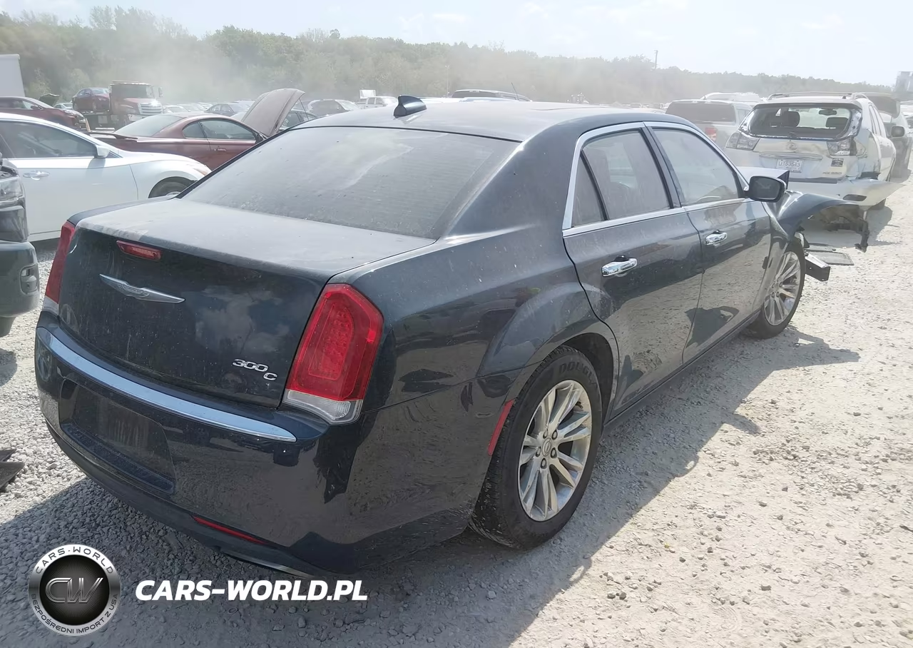 2016 Chrysler 300C VIN:2C3CCAEG5GH190131 - 4