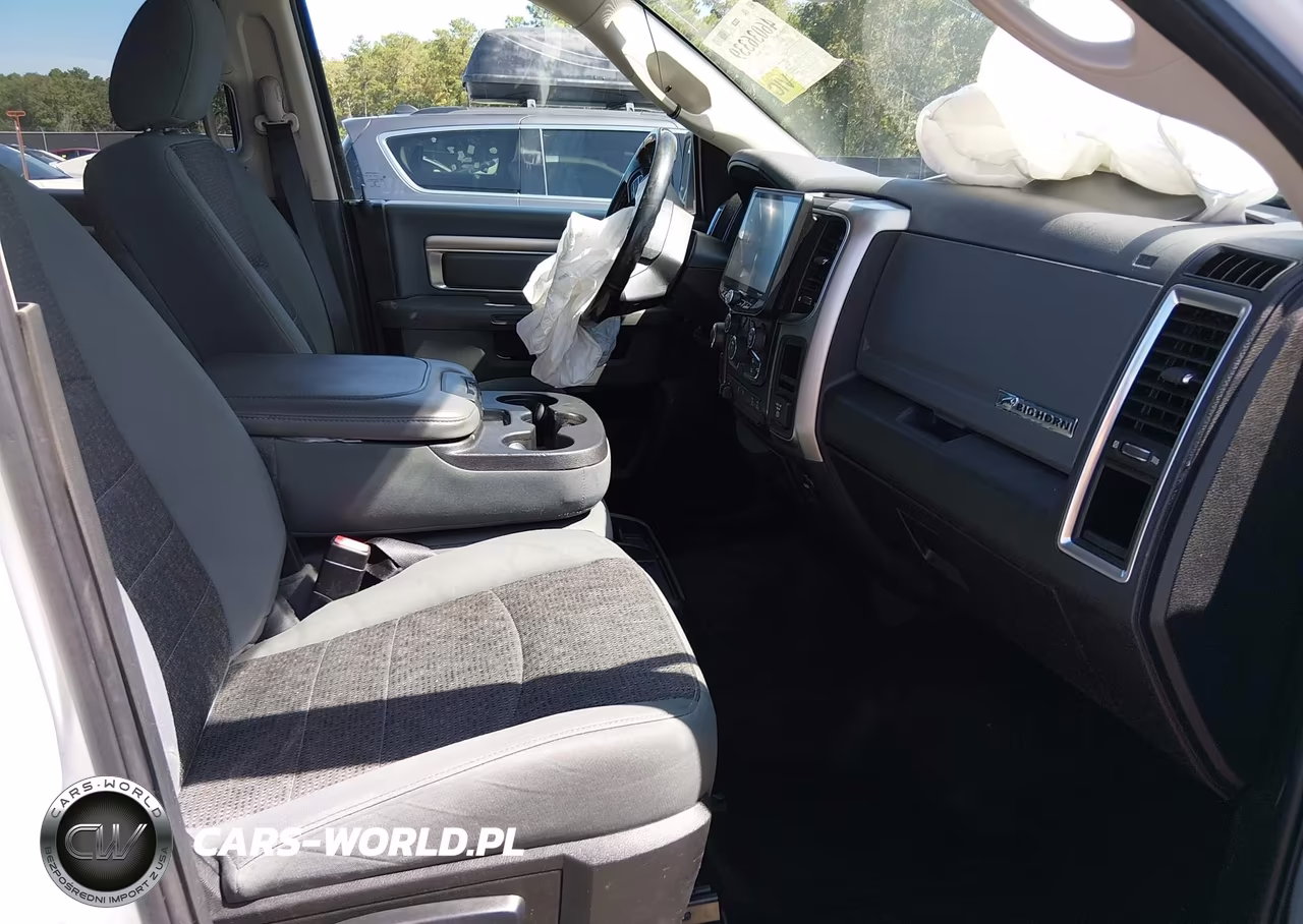 2018 Ram 1500 Big Horn 4X4 6'4 Box VIN:1C6RR7TT5JS150372 - 5