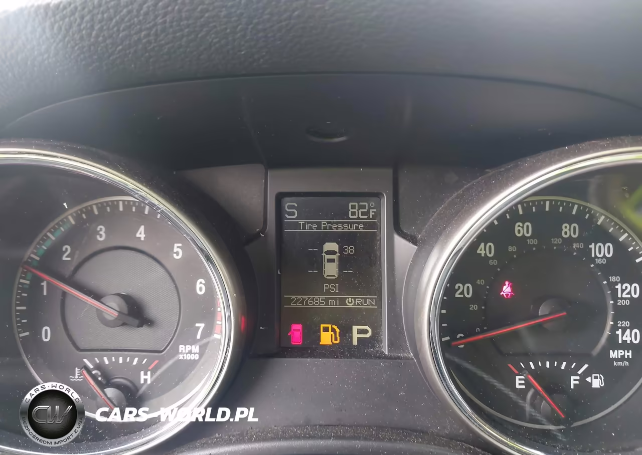2013 Jeep Grand Cherokee Limited VIN:1C4RJEBT1DC637024 - 7