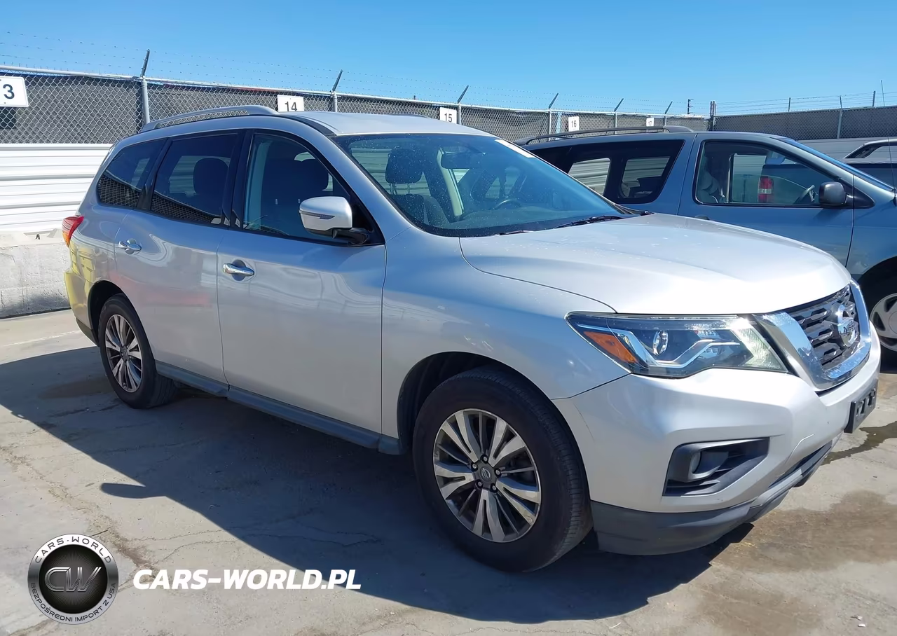 2019 Nissan Pathfinder Sv