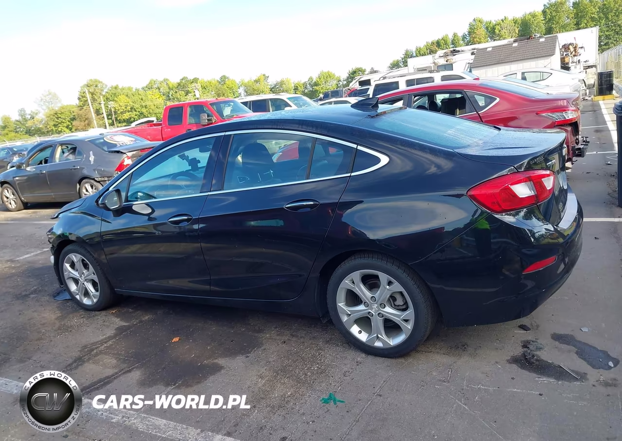 2018 Chevrolet Cruze Premier Auto VIN:1G1BF5SM5J7120494 - 15