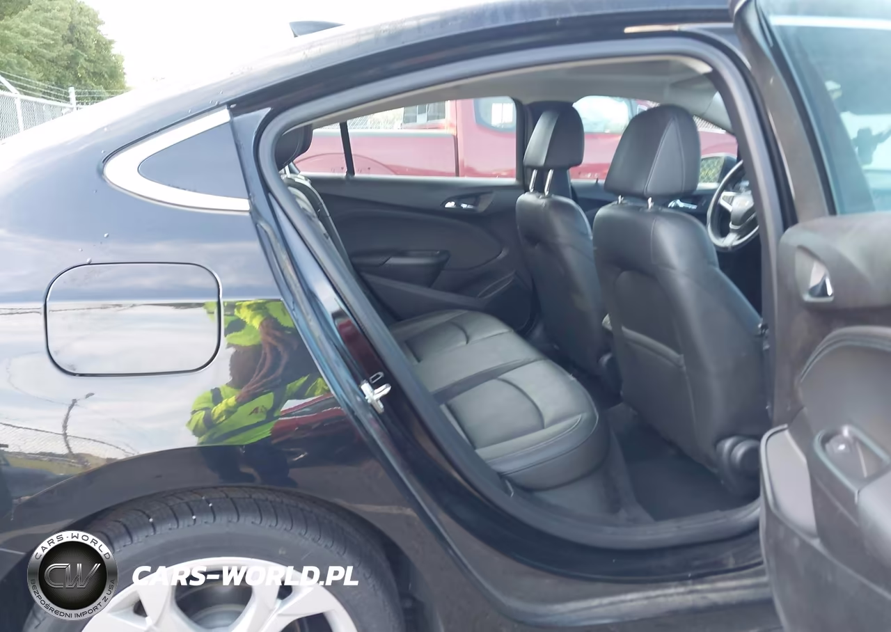 2018 Chevrolet Cruze Premier Auto VIN:1G1BF5SM5J7120494 - 8