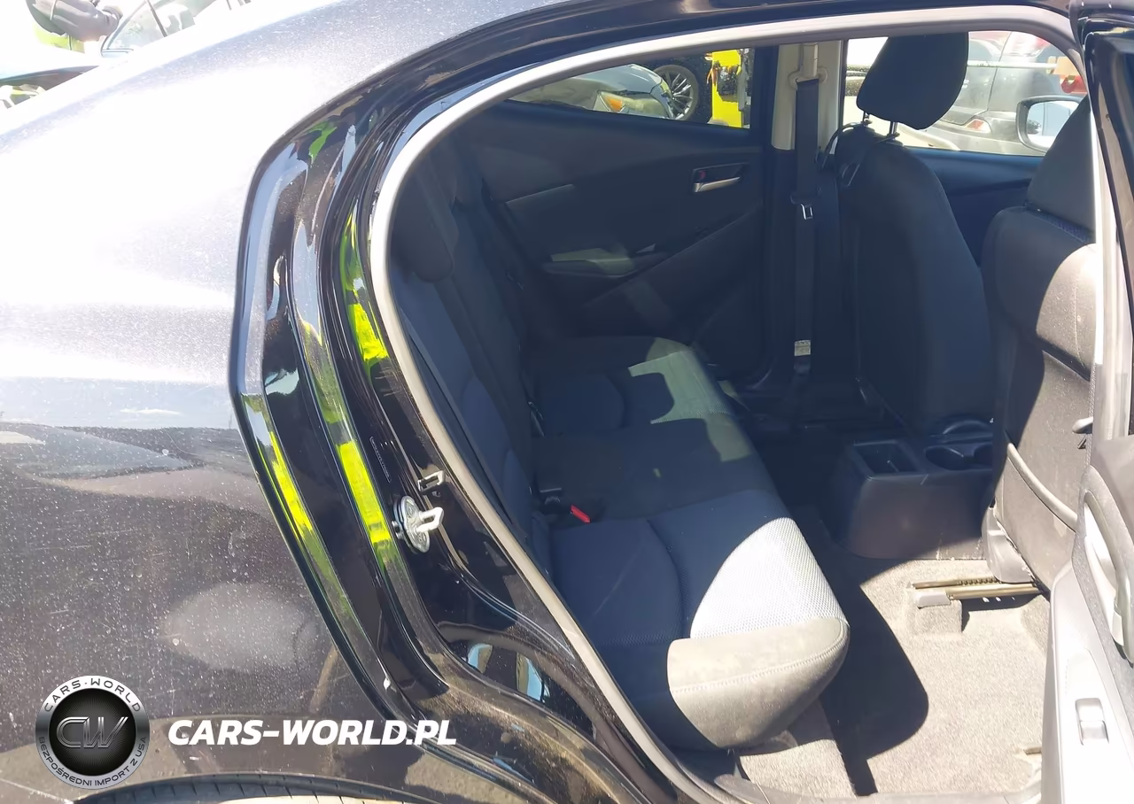 2020 Toyota Yaris Le VIN:3MYDLBYV1LY715966 - 8