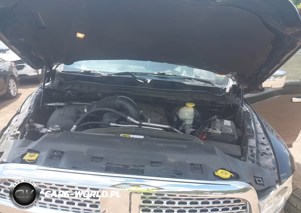 2017 Ram 1500 Laramie 4X2 5'7 Box VIN:1C6RR6NT2HS591975 - 10