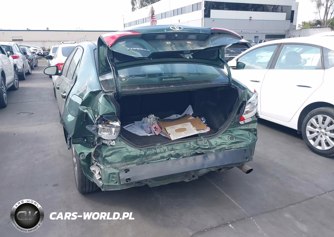 2014 Toyota Corolla Le Plus VIN:5YFBURHE1EP100445 - 6