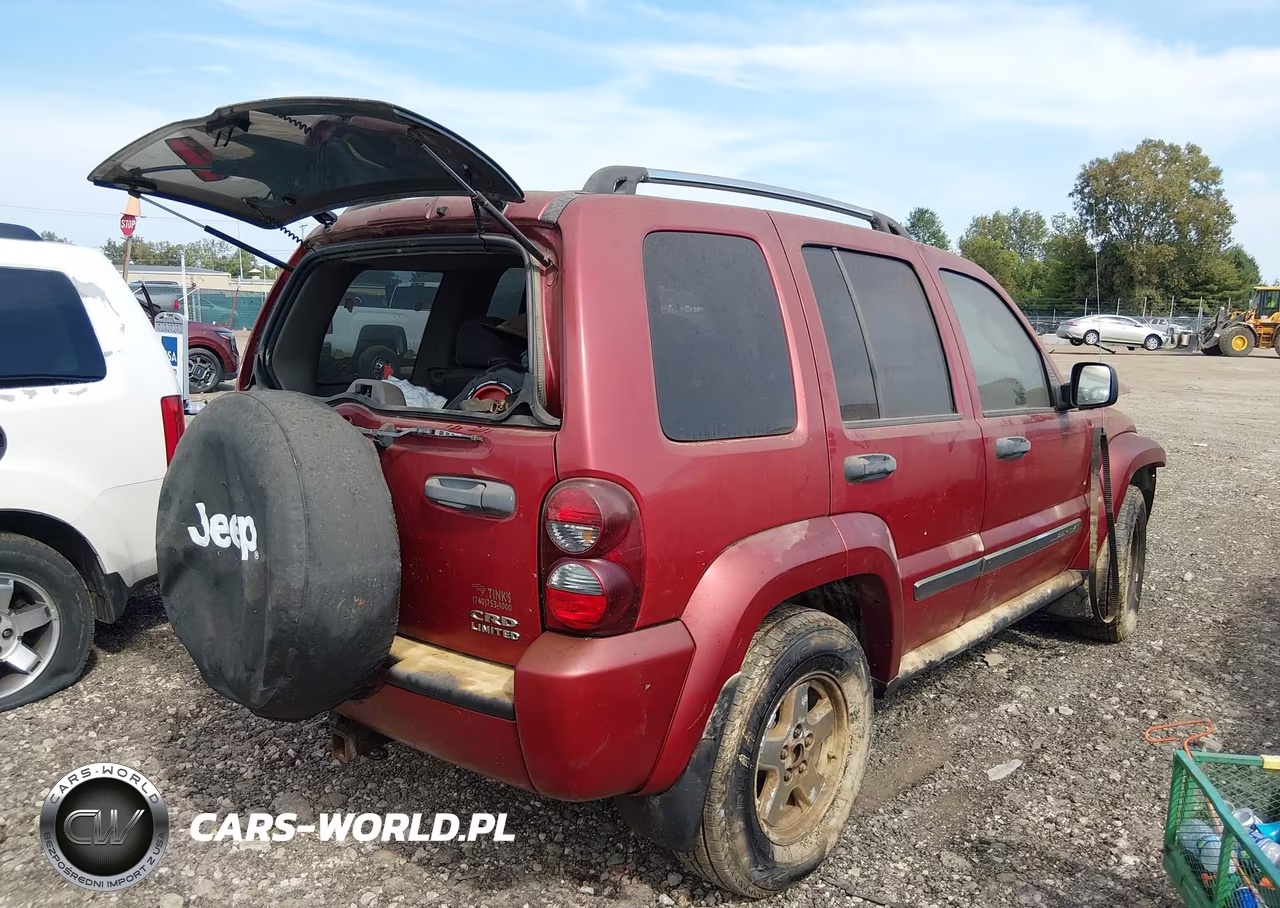 2005 Jeep Liberty Limited Edition VIN:1J4GL585X5W660211 - 4