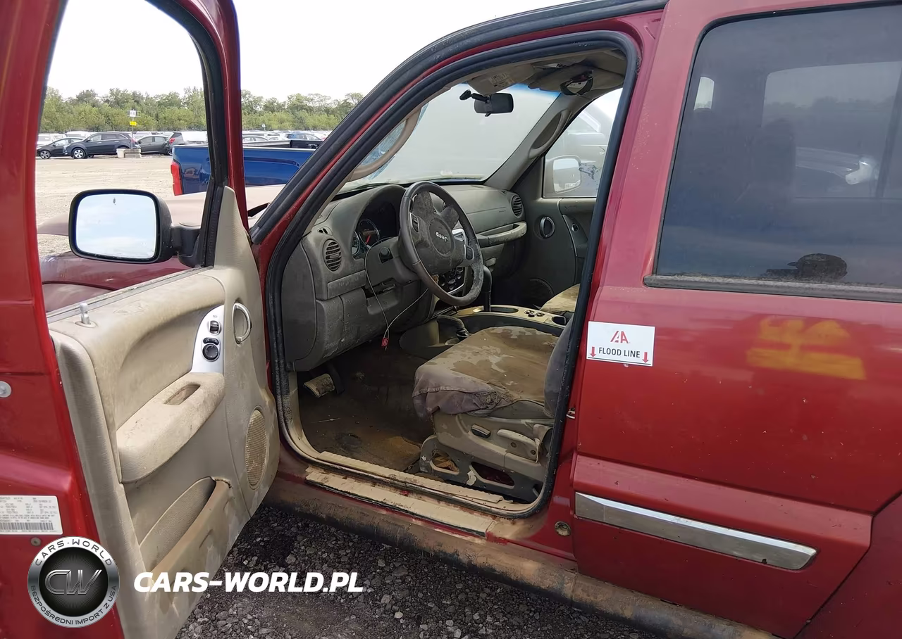 2005 Jeep Liberty Limited Edition VIN:1J4GL585X5W660211 - 6