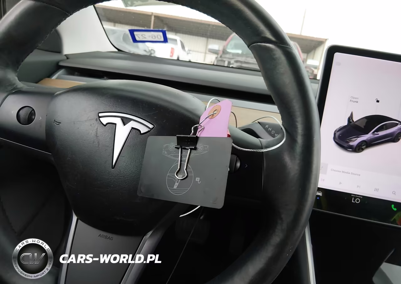 2018 Tesla Model 3 Long Range-Mid Range VIN:5YJ3E1EA2JF018900 - 10