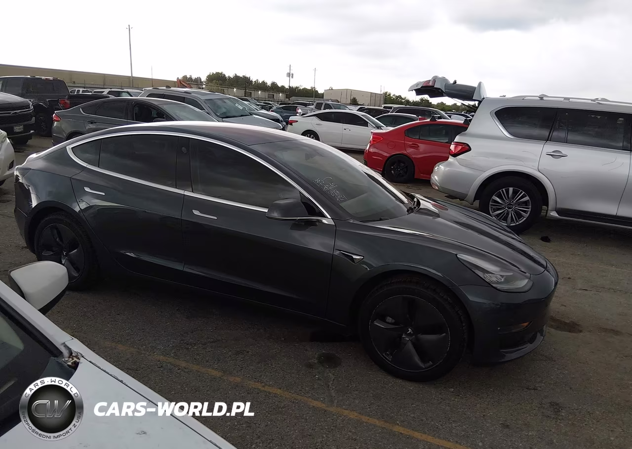 2018 Tesla Model 3 Long Range-Mid Range VIN:5YJ3E1EA2JF018900 - 12
