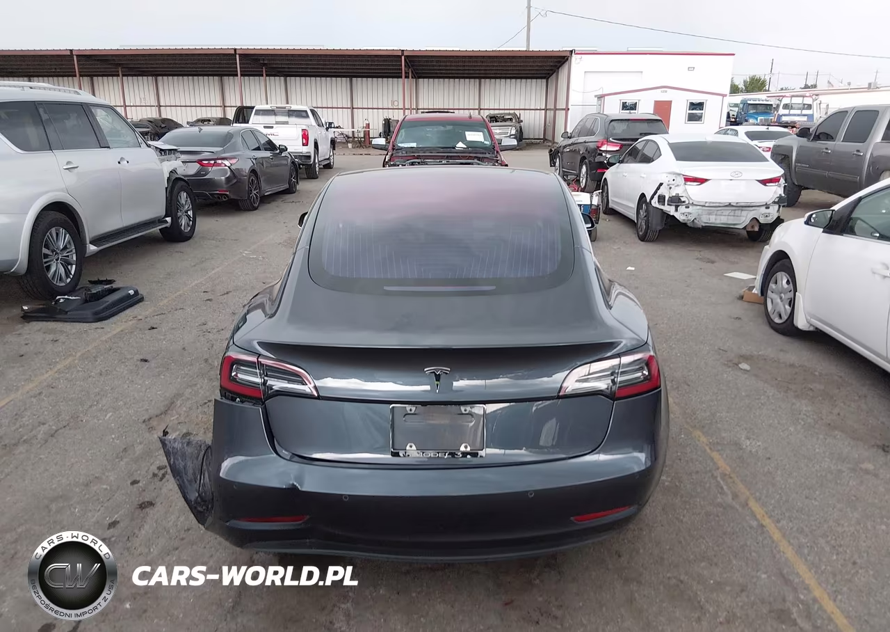 2018 Tesla Model 3 Long Range-Mid Range VIN:5YJ3E1EA2JF018900 - 15